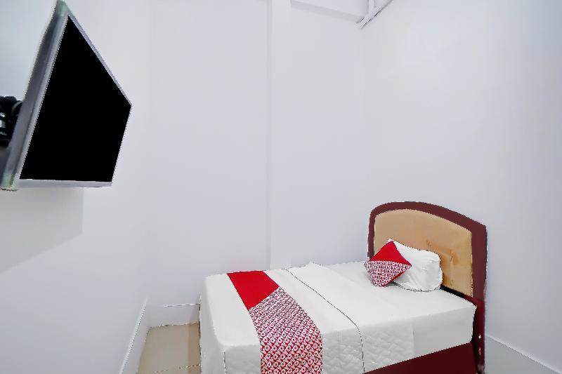 Sepakat Guest House by OYO Rooms