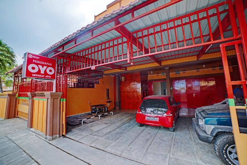 Sepakat Guest House by OYO Rooms