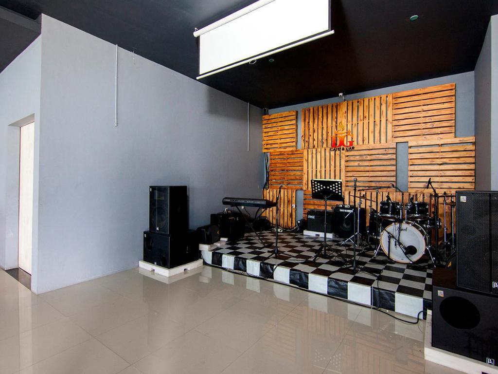 Dg Inn by OYO Rooms