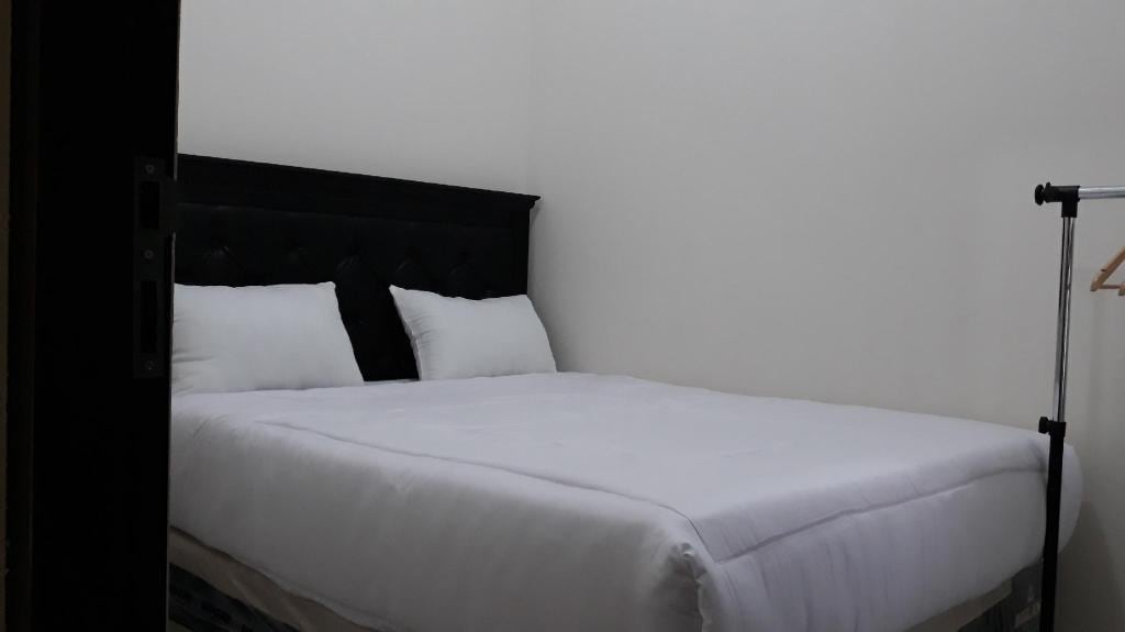 Pondok Wisata Dewata by OYO Rooms
