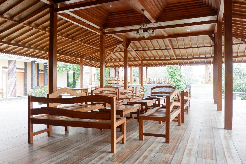 Pendopo Tumaritis by OYO Rooms