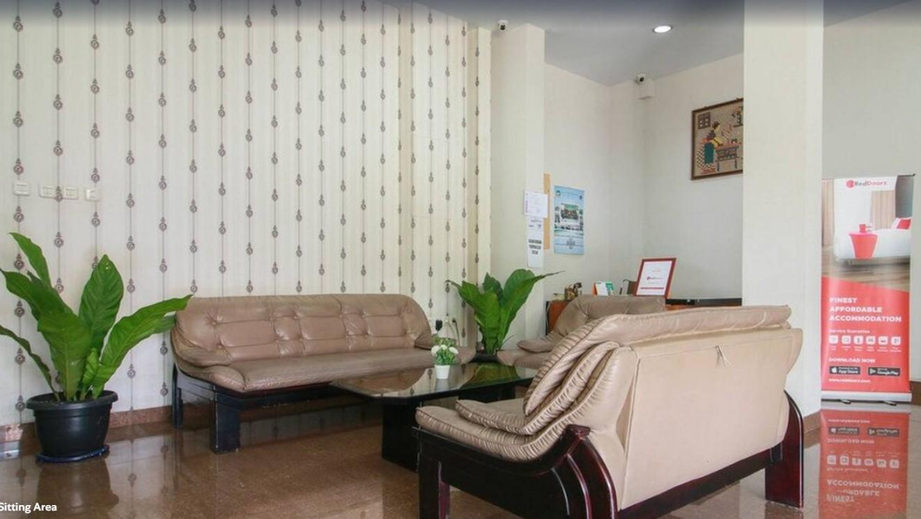 Wisma Lotus Syariah by RedDoorz