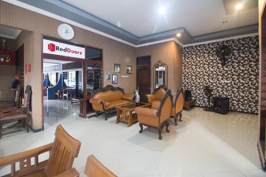 Hotel Bojonegoro by Reddoorz