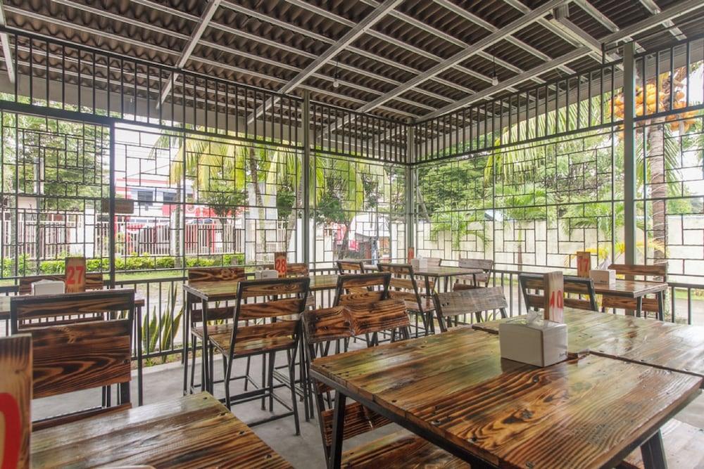 Makapetor Hotel By RedDoorz