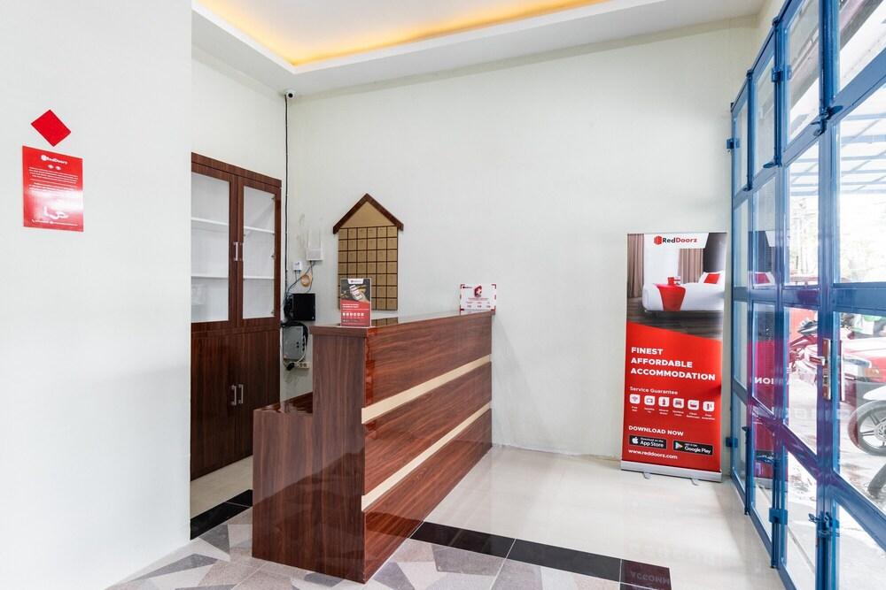 Tritura Inn by RedDoorz