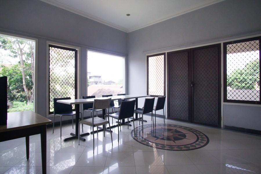 Jasmine Kayla Guest House by RedDoorz