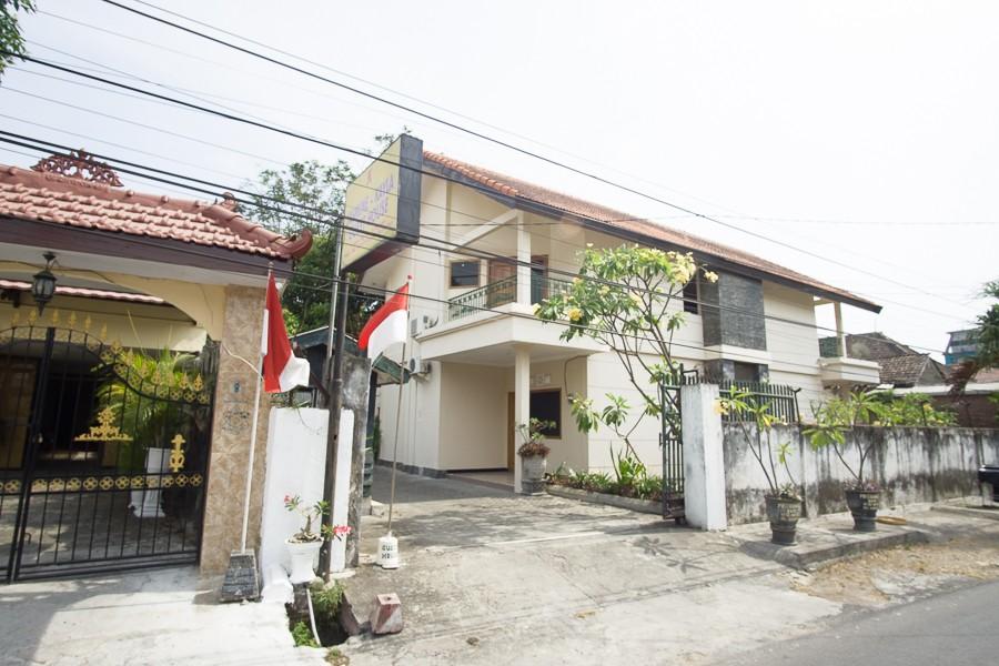 Jasmine Kayla Guest House by RedDoorz