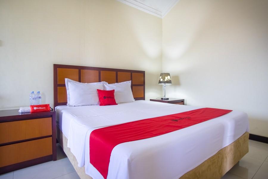Jasmine Kayla Guest House by RedDoorz