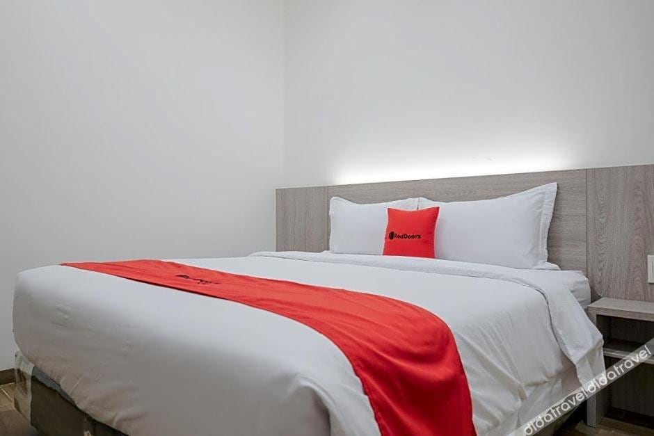 Reddoorz Plus @ Jalan Juanda Medan