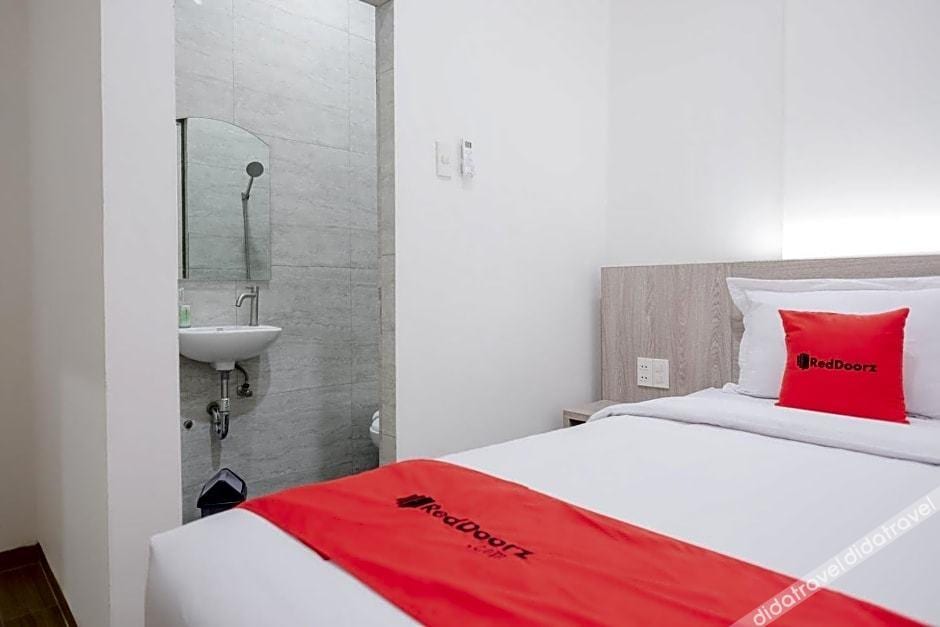 Reddoorz Plus @ Jalan Juanda Medan
