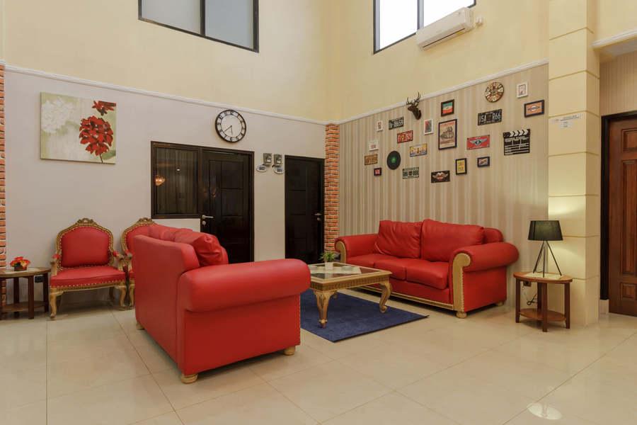 RedDoorz Plus near Pantai Malalayang Manado