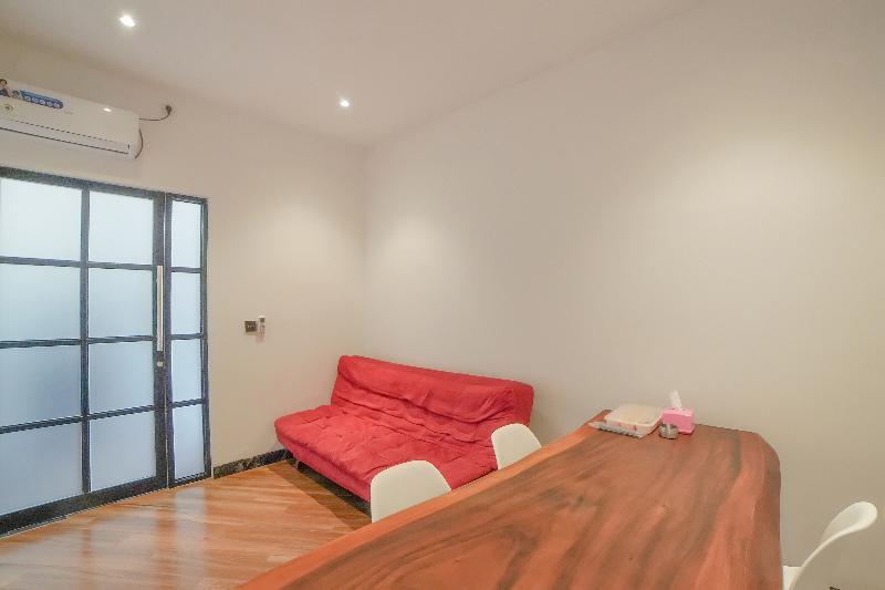 OYO 90447 Kardopa Hotel Megapark