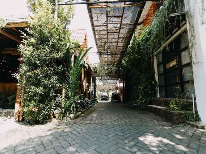 Kampoeng Osing Syariah Guesthouse by OYO Rooms
