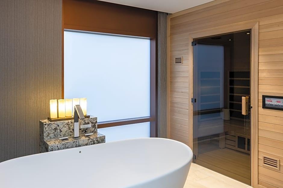 Monarch Casino Resort Spa
