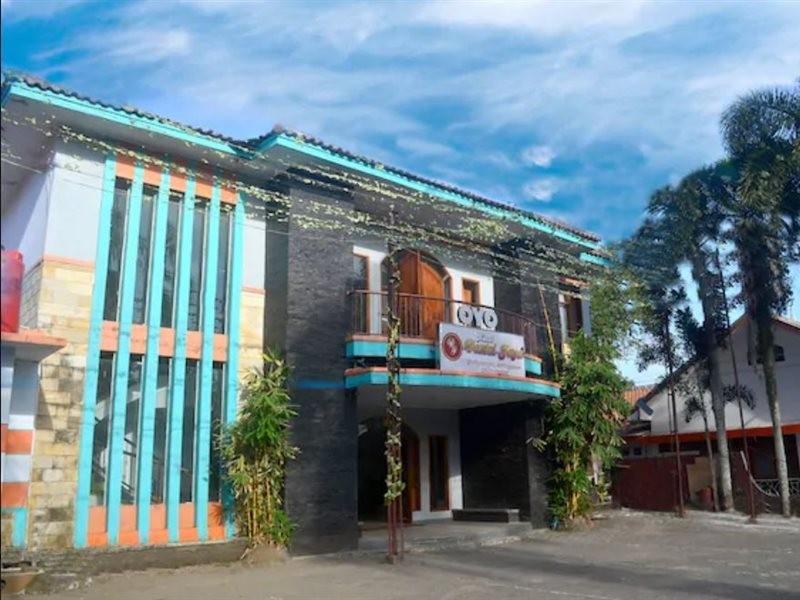 Hotel Pantai Jaya by OYO Rooms