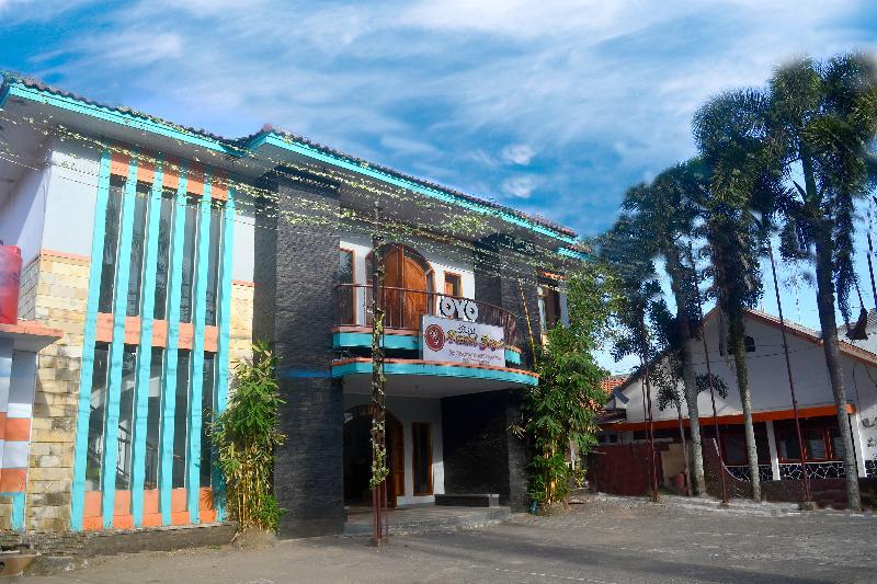 Hotel Pantai Jaya by OYO Rooms