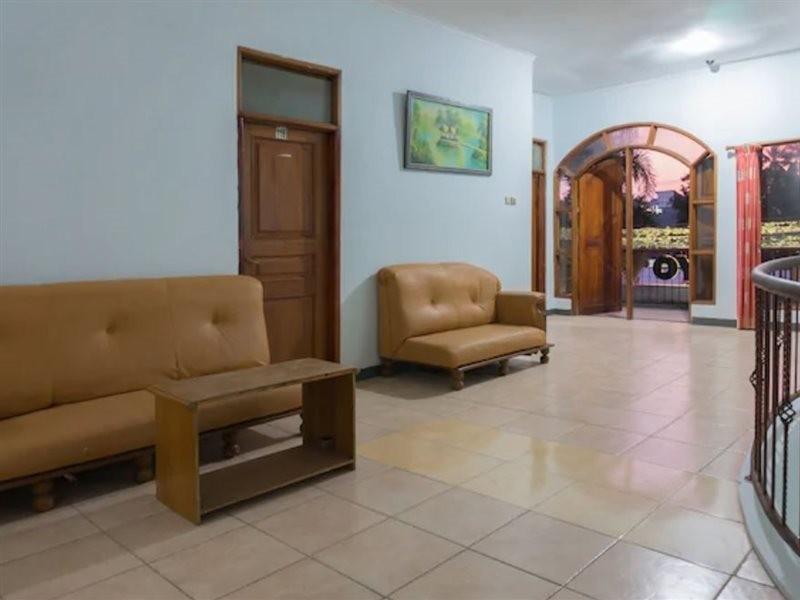 Hotel Pantai Jaya by OYO Rooms