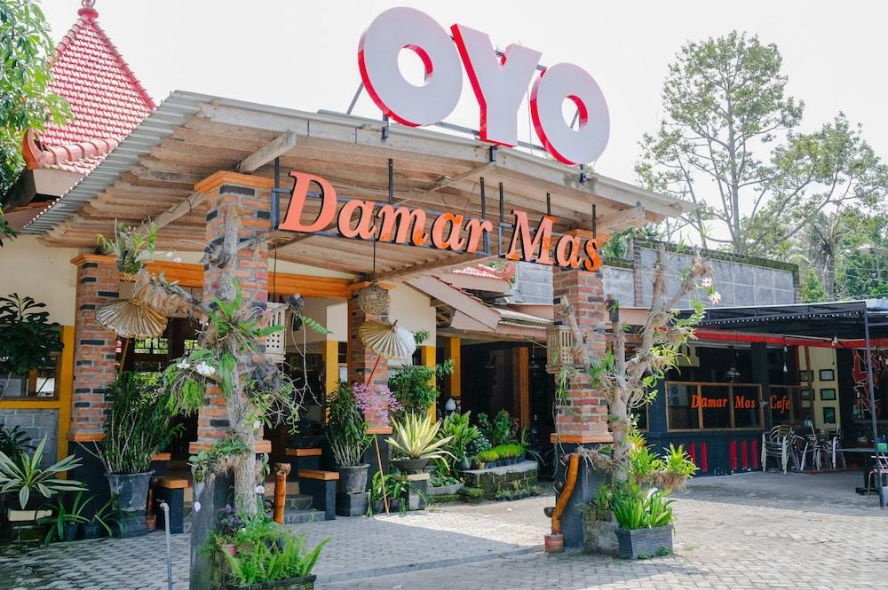 Damar Mas Resort Lereng Kelud by OYO Rooms