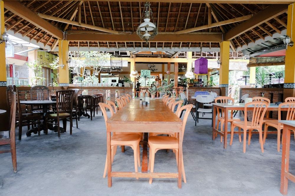 Damar Mas Resort Lereng Kelud by OYO Rooms
