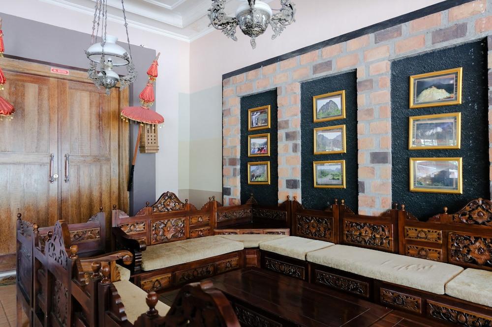 Damar Mas Resort Lereng Kelud by OYO Rooms