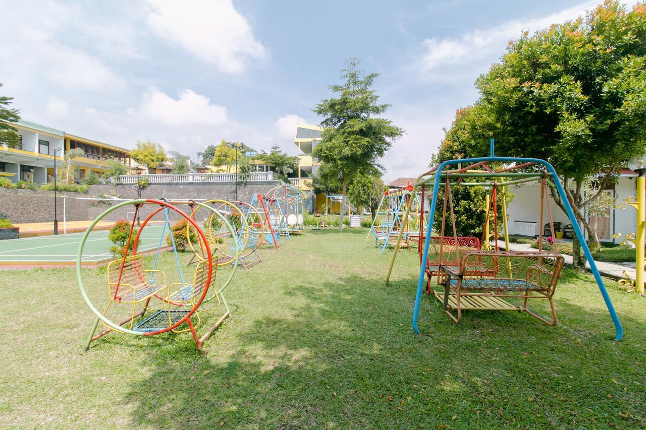 Koneng Hotel by OYO Rooms