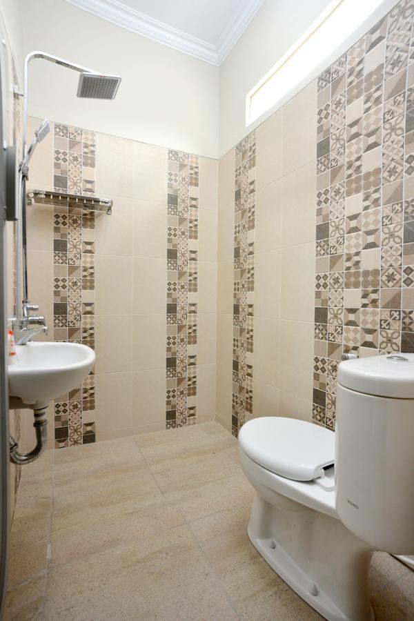 Royal Gejayan Homestay By OYO Rooms