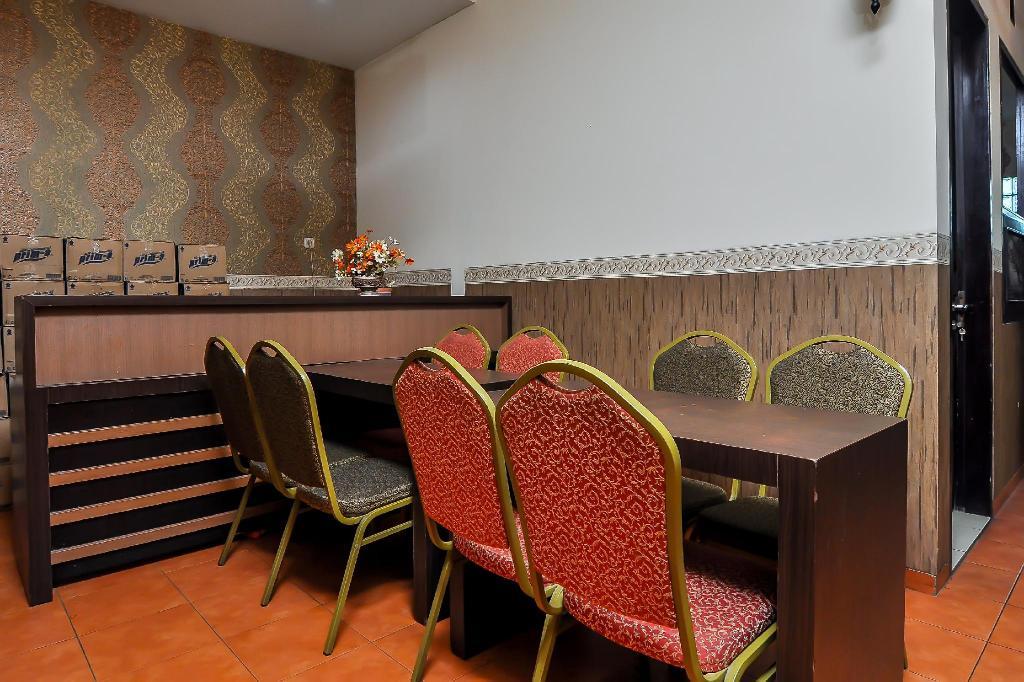 Oyo 897 D'Dhave Hotel