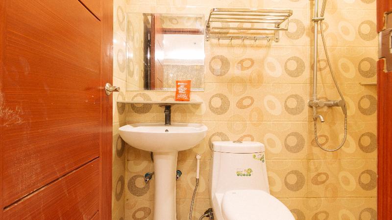 RedDoorz Plus @ Winter Benitez Cubao
