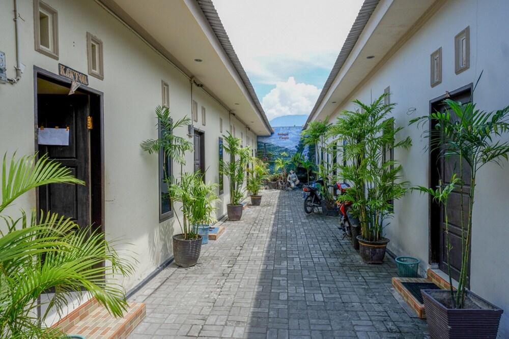 Graha Lovina by Reddoorz
