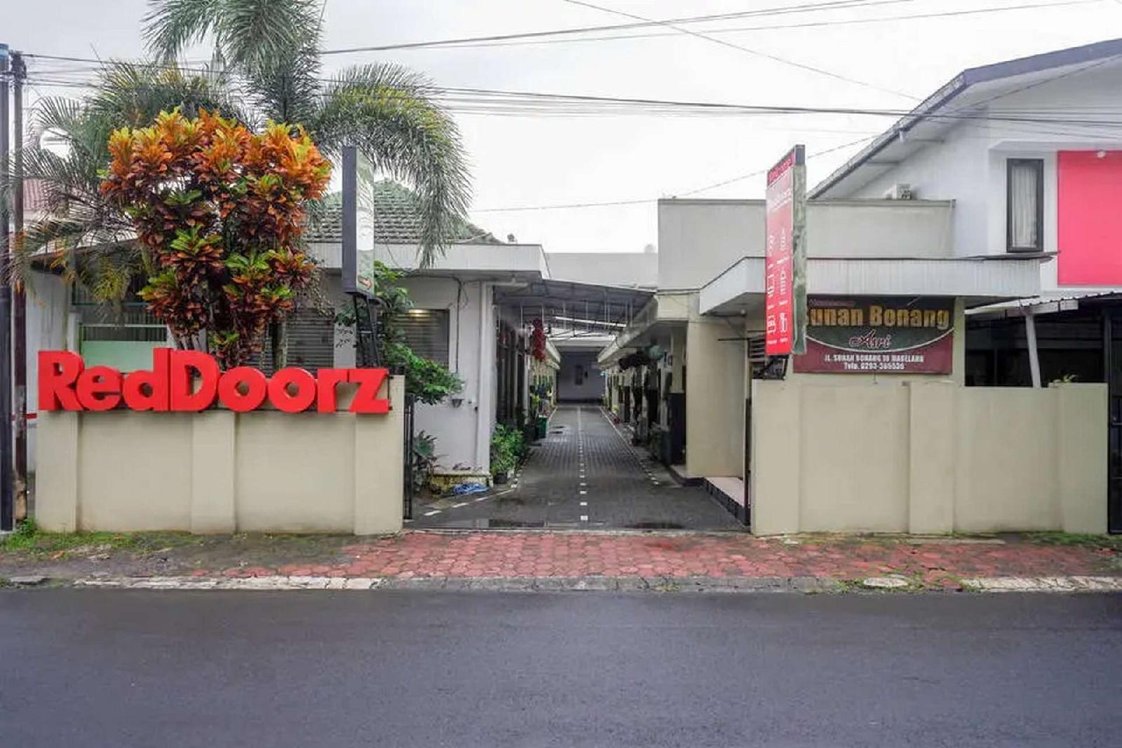 Airy Syariah Sunan Bonang 16 Magelang