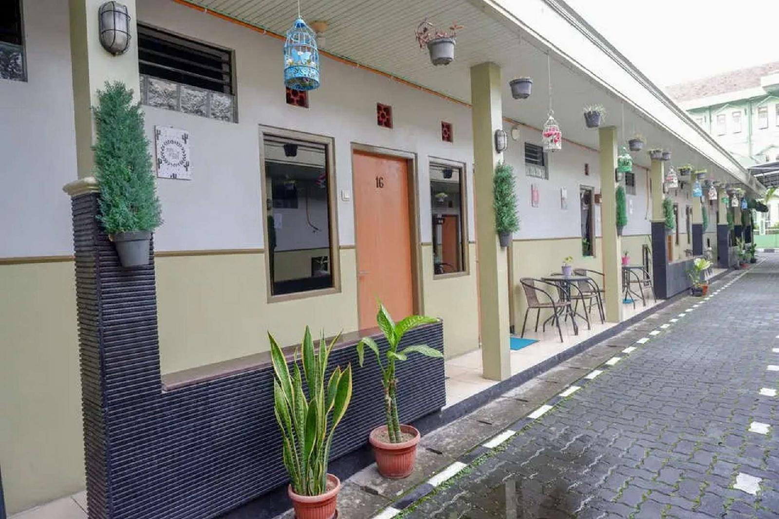 Airy Syariah Sunan Bonang 16 Magelang