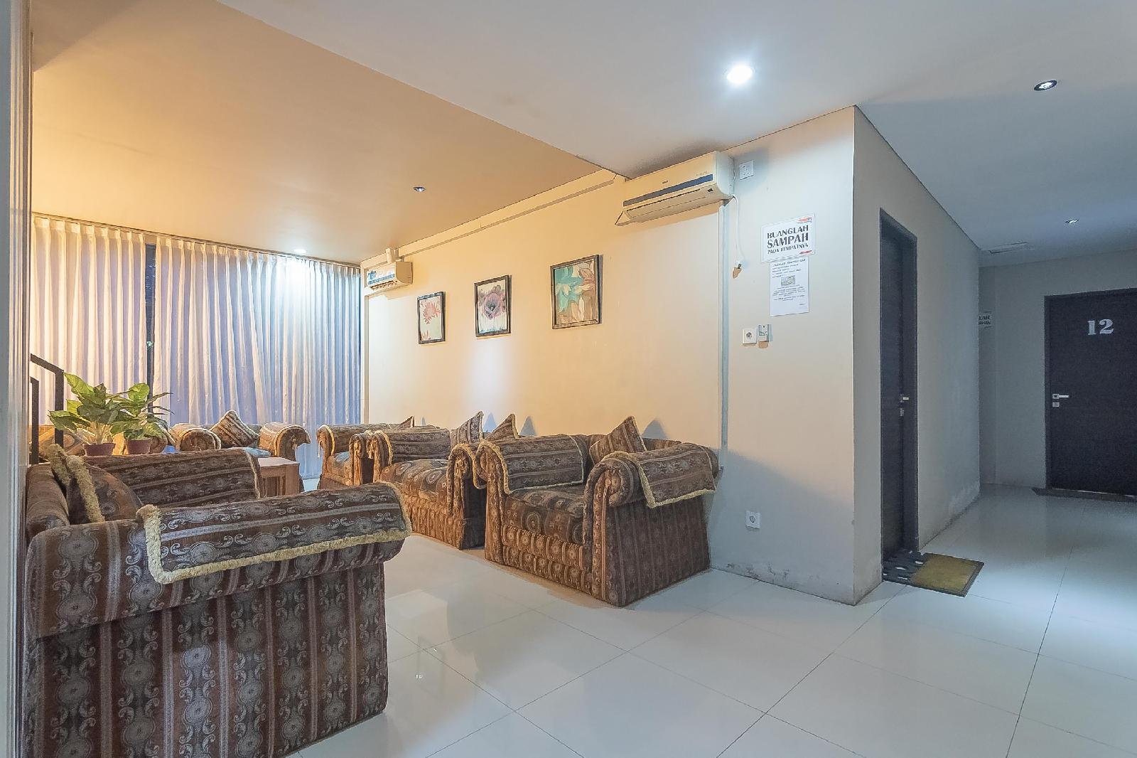 Barkah Guesthouse by RedDoorz