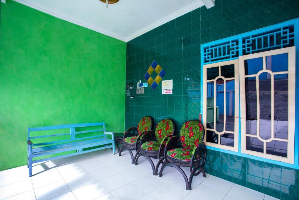 Hotel Budi by OYO Rooms