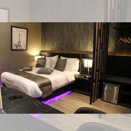 De Paris Hotel