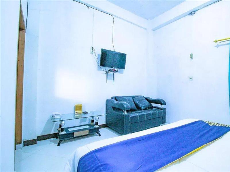 Nurmega Jaya by OYO Rooms