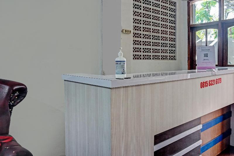 Nurmega Jaya by OYO Rooms