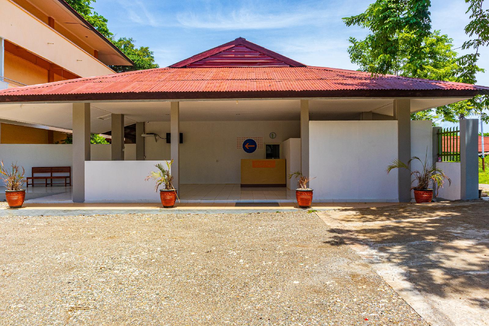 Citra Palm Residence by OYO Rooms