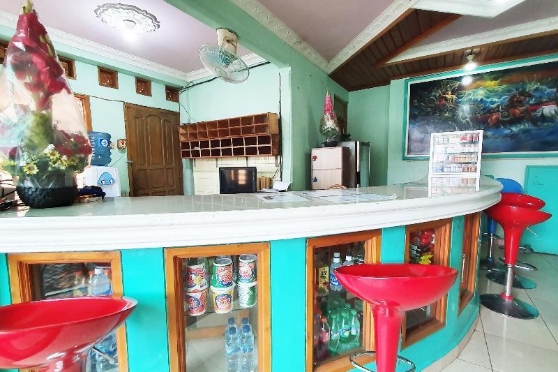 Hotel Mahkota Pantai by OYO Rooms