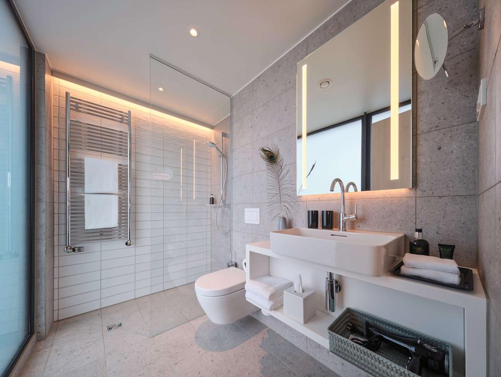 Adina Apartment Hotel Cologne