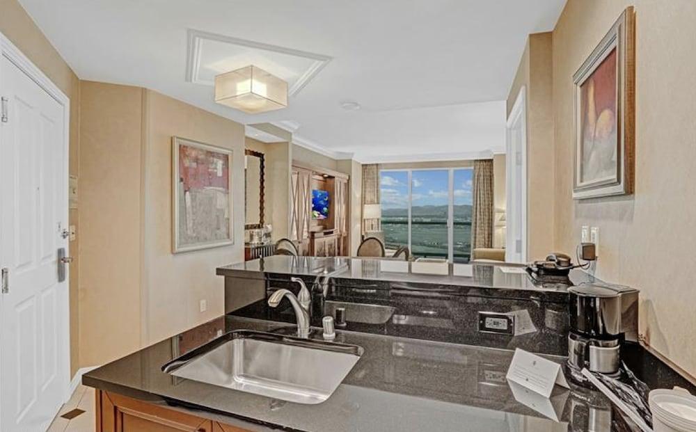 Mgm Vegas Signature Suites Collection