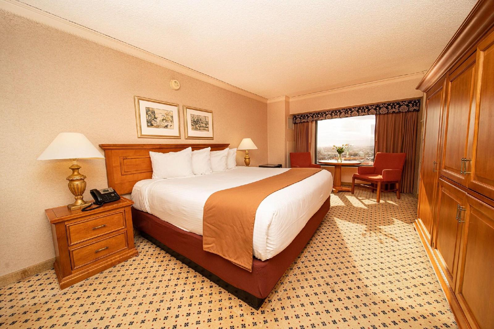 Reno Suites