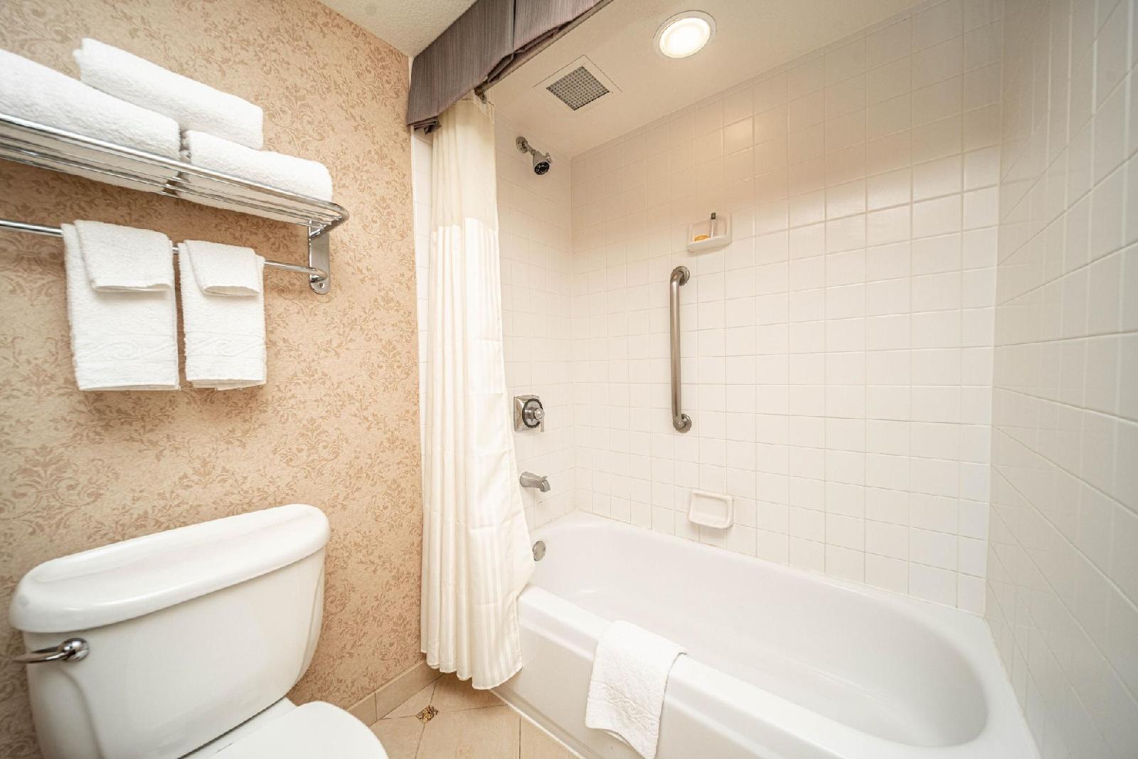 Reno Suites