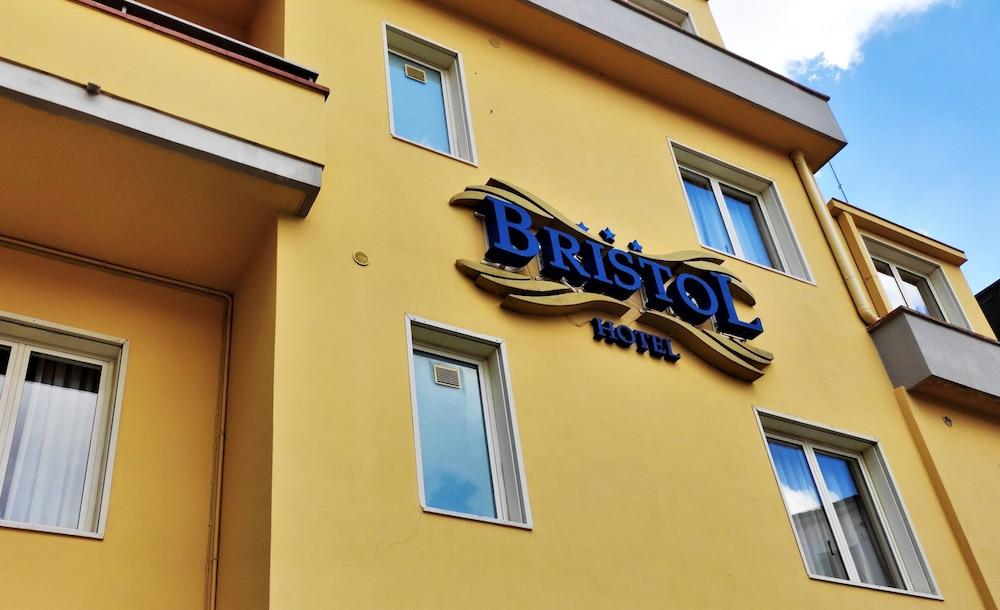Hotel Bristol