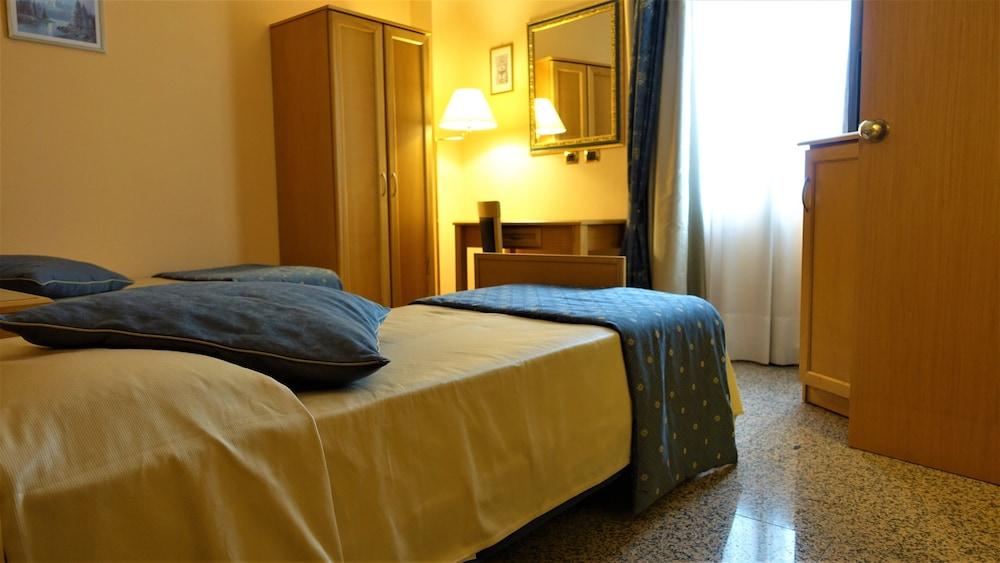 Hotel Bristol