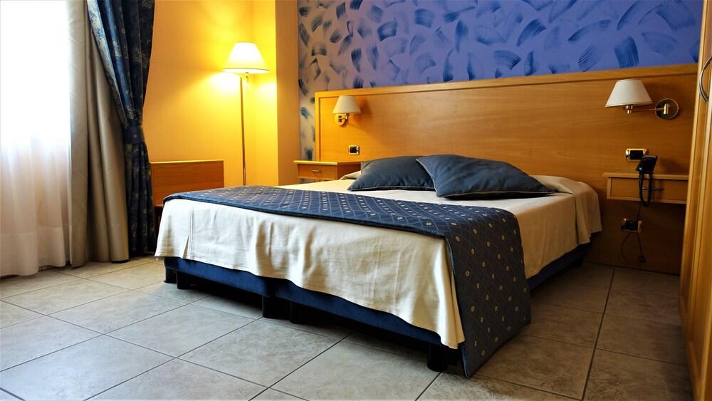 Hotel Bristol