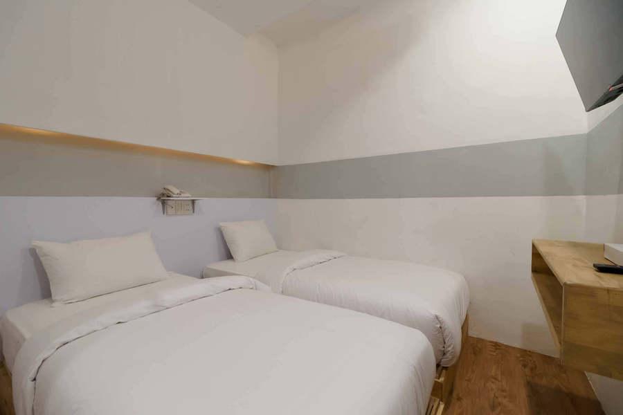 Jotel Guest House By RedDoorz