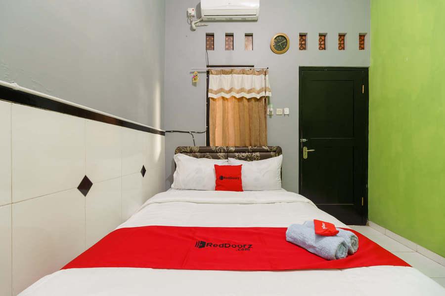 Hotel Sasarengan by RedDoorz