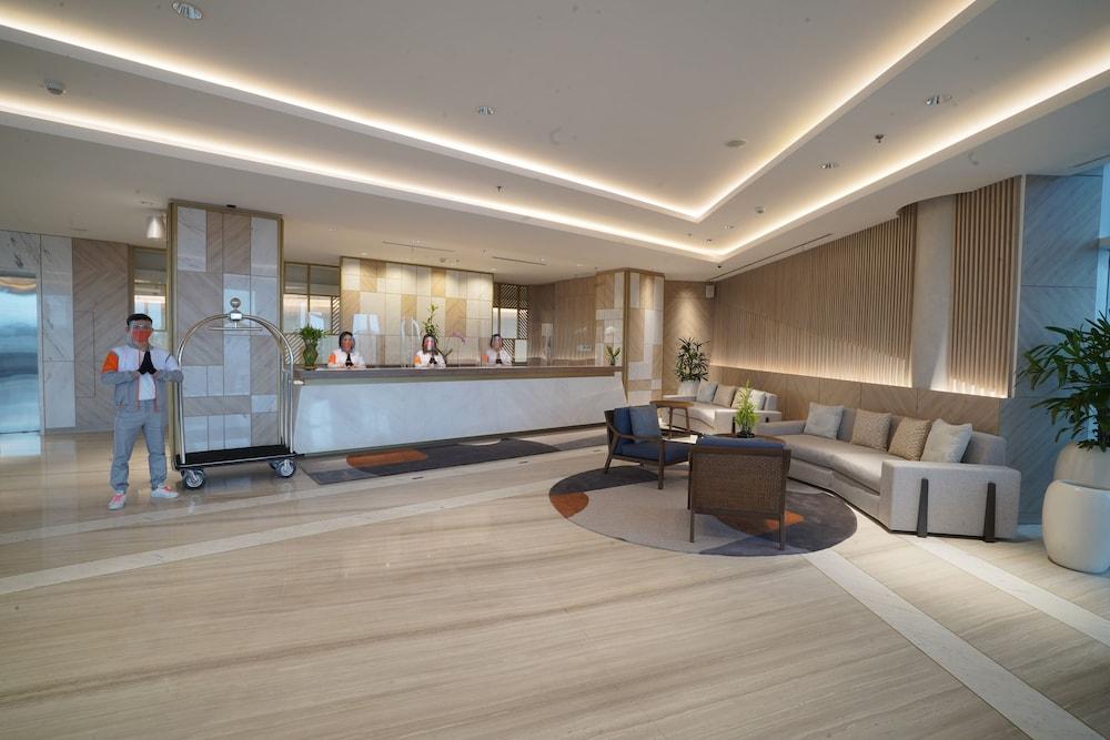 Harris Suites Puri Mansion
