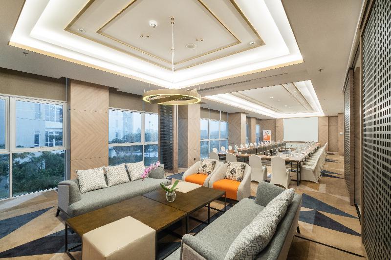 Harris Suites Puri Mansion
