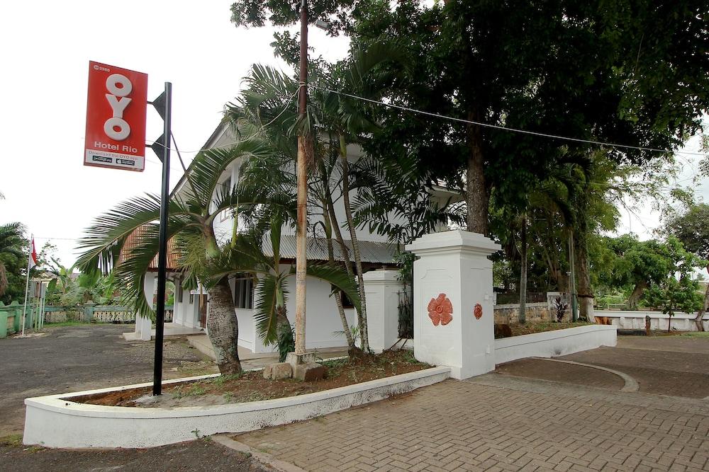 Hotel Rio by OYO Rooms